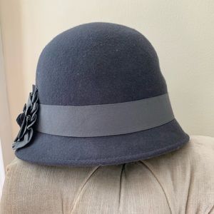 Adorable grey felt hat